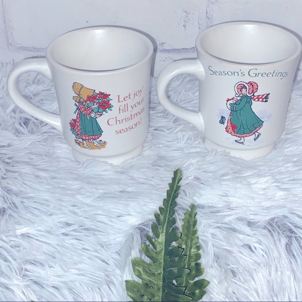 Holly Hobbie 1980 Christmas Mug stoneware set vtg